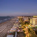 Abner's Hotel 4*
