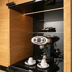 Abner's Hotel 4*
