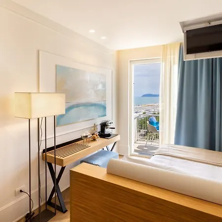 Abner's Hotel 4*